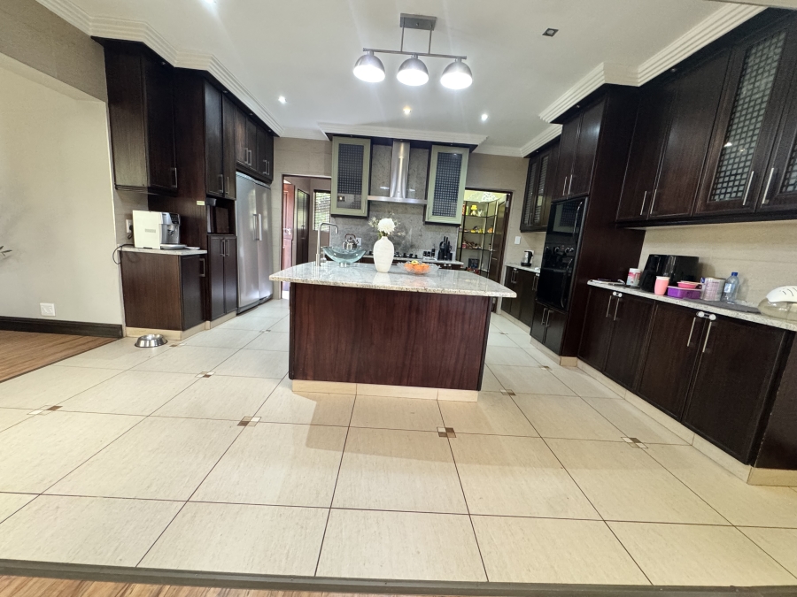 4 Bedroom Property for Sale in Wilkoppies North West